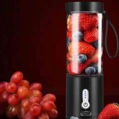 High-speed portable fruit blender for smoothies and juices, perfect for health-conscious individuals seeking fresh, nutritious drinks on the go.