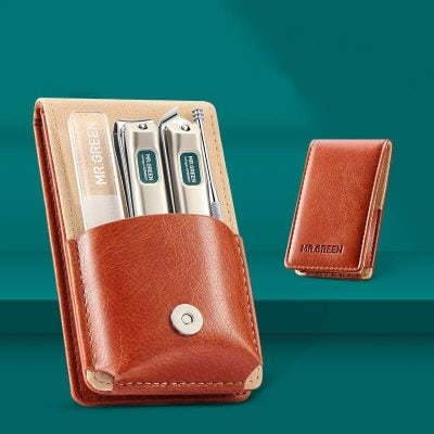 Stylish leather glasses case with tools for eye care and optometry needs, perfect for professionals and customers.