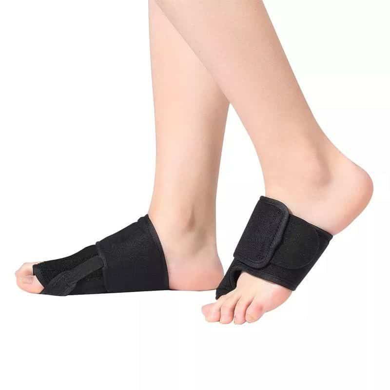 Comfortable neoprene foot wraps ideal for foot support and pain relief. Perfect for injuries, arthritis, or post-surgery recovery, offering stability and comfort for daily use.