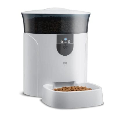 Modern automatic pet feeder for dry food, app-controlled, and voice interaction. Perfect for pet owners seeking easy, reliable feeding solutions to keep pets healthy and well-fed.
