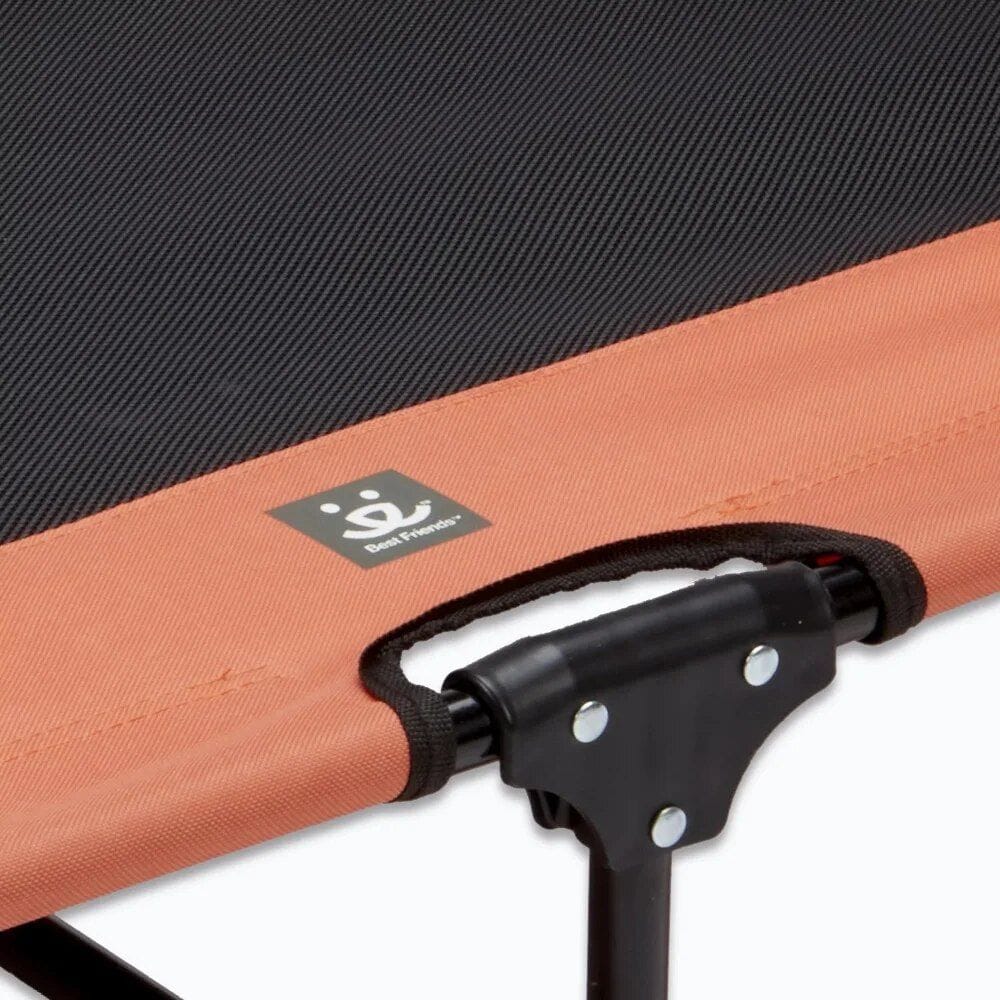 Comfortable foldable bed for medical, physiotherapy, or wellness treatments with sturdy construction and easy portability.