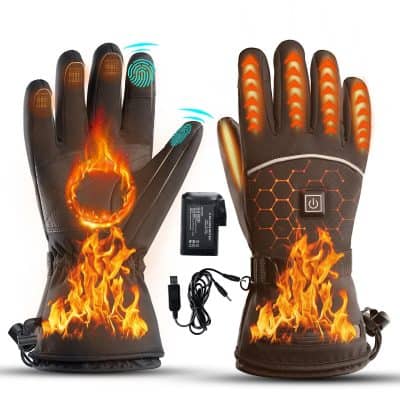 High-tech heated gloves with touch screen fingertips, ergonomic design, and rechargeable battery for hands warmth and comfort in winter conditions.