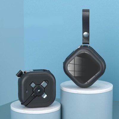 High-quality virtual reality headset for immersive experiences. Perfect for gaming, entertainment, and professional use, offering comfort and advanced display technology.