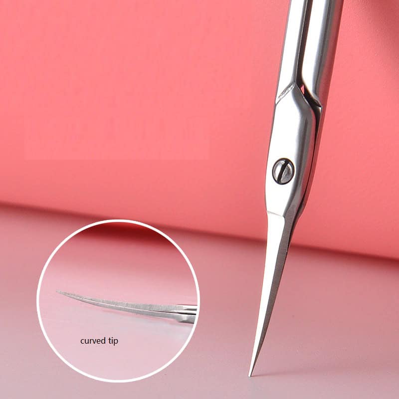 Highly precise tweezers with curved tip for eyelash extension application, ideal for professional beauty salons. Crafted from high-quality stainless steel for durability and accuracy.