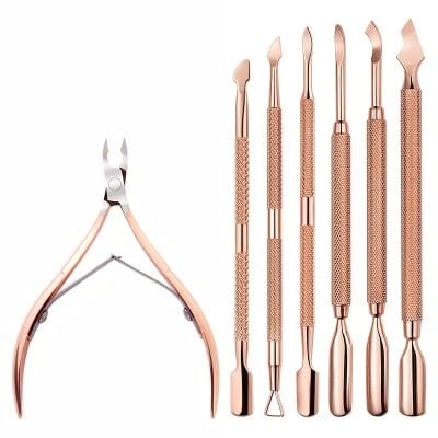 Precision beauty surgical tools for eyelash extensions, brow shaping, and skincare. Professional-grade stainless steel, rose gold finish, ergonomic design for accurate and safe use.