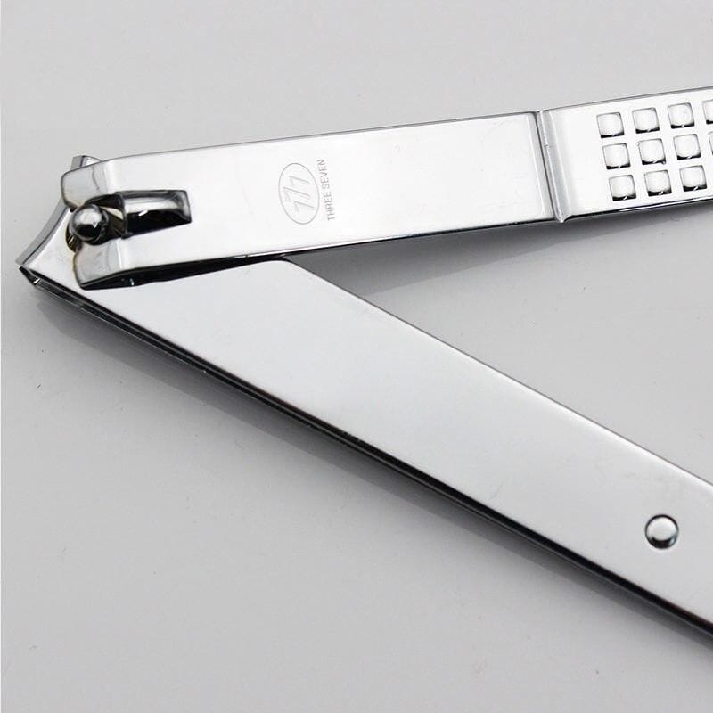 High-quality sterile surgical scissors for medical professionals, precision cutting tools for surgery and clinical use. Durable stainless steel medical scissors for safe, accurate procedures.