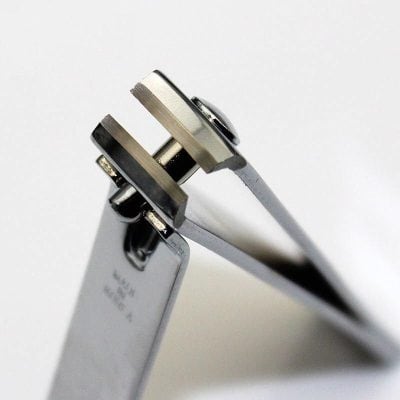 High-quality medical scalpel blade for precise surgical procedures and medical use, crafted for durability and sharpness, ideal for hospitals and clinics.