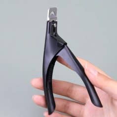 High-quality stainless steel nail clipper for precise grooming and trimming. Ergonomic design for easy handling and durability. Perfect for personal or professional use in nail care routines.