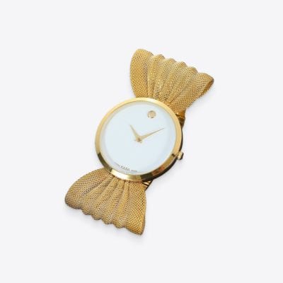 Elegant gold wristwatch with minimalist style, perfect for fashion-conscious women.