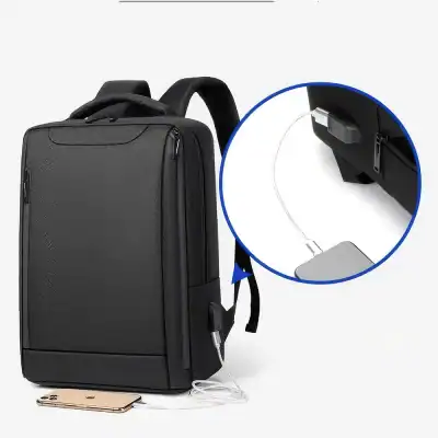 High-quality backpack with built-in charging port and USB port, perfect for charging devices on the go, ideal for students, professionals, and travelers.