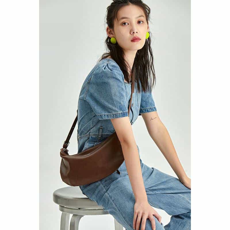 Elegant women’s sunglasses and eye accessories at Monalisa Medical Store.