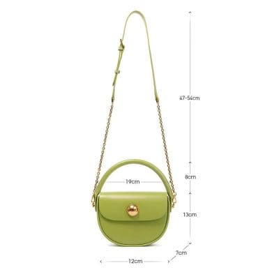 Stylish small handbag with adjustable strap, perfect for fashion and convenience. Ideal for casual outings, made of durable material, with a compact design.
